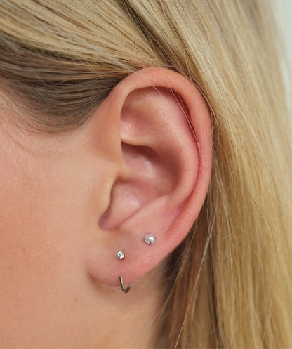 Pearl Flat Back Stud